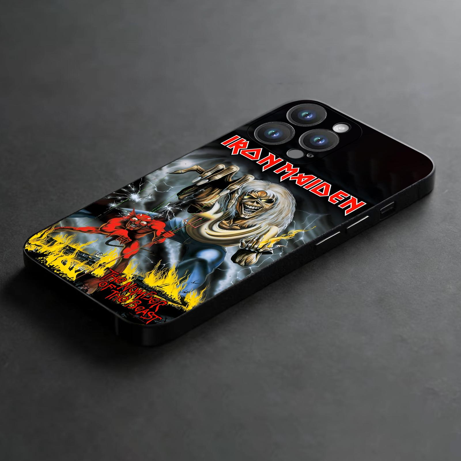 R-Run-To-The-H-Hills-Iron-M-Ma - Phone Cases H&M ulasan dan harga
