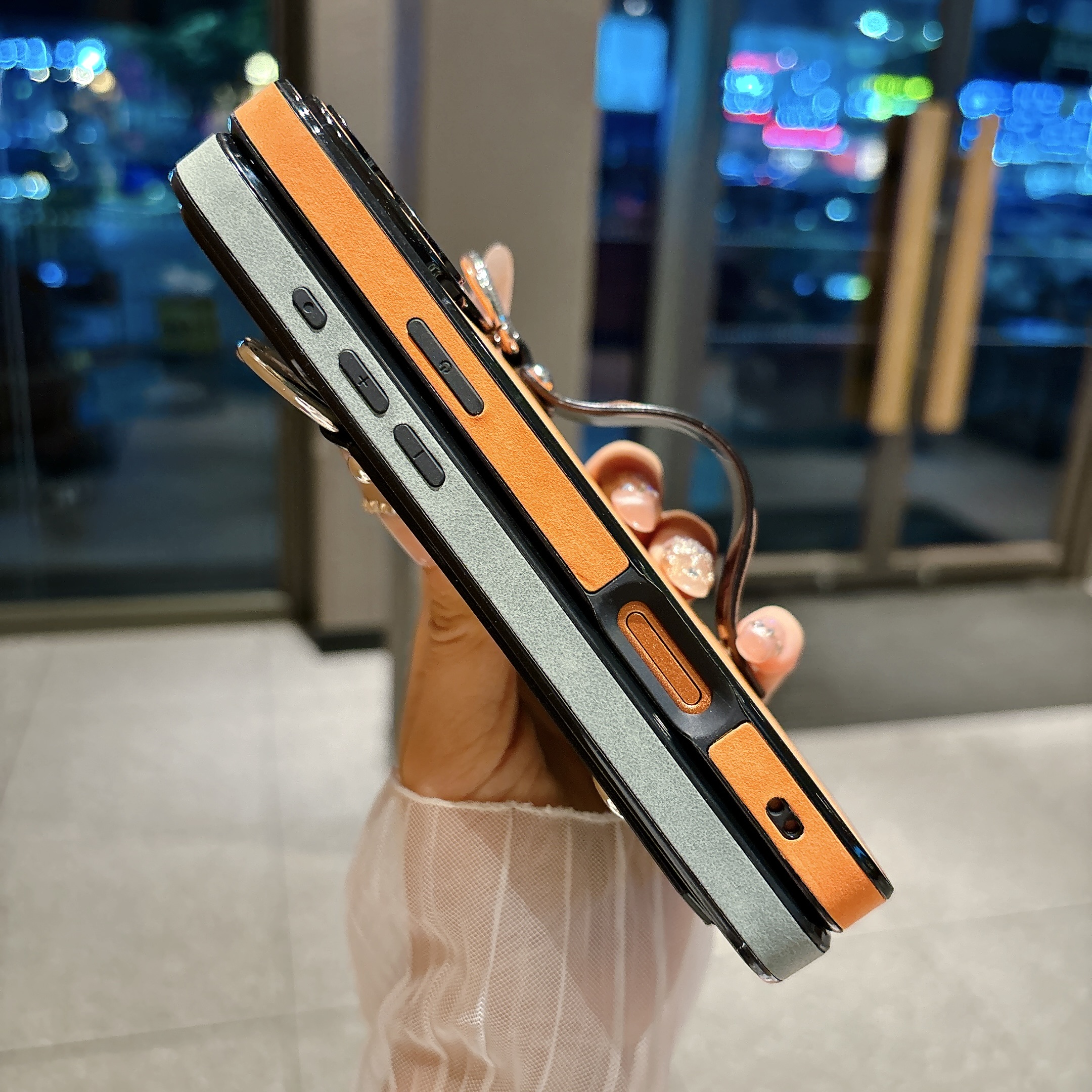 Suede Leather Wrist Strap Hold - Phone Cases Iphone 16 Pro Max ulasan dan harga